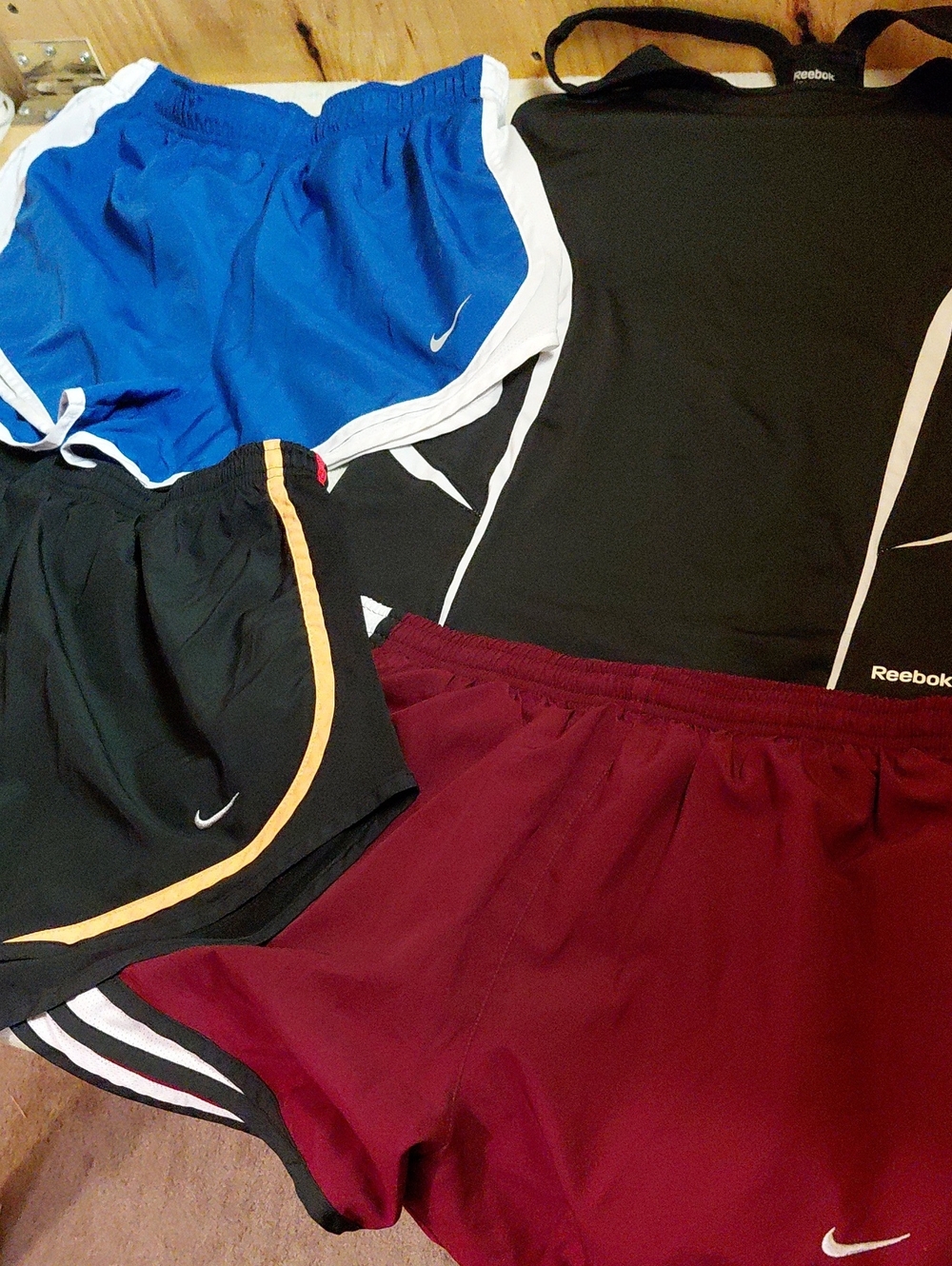 Nike And Reebok Athletic Clothing Bundle, Women's Medium